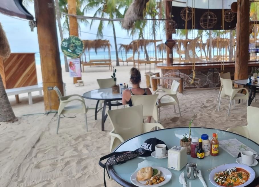 Buho’s Beach Bar & Restaurant Isla Mujeres